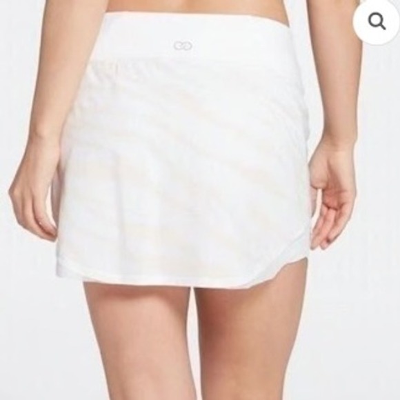 CALIA by Carrie Underwood Pants - CALIA by Carrie Underwood Skort Athletic Tulip Hem White Zebra Print
